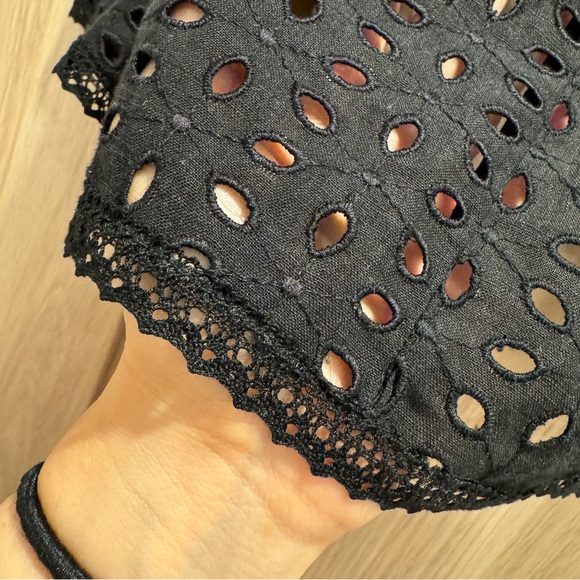 Michael Kors Black Eyelet Linen A Line Skirt - Size 10 - Picture 6 of 8